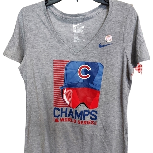 Nike Tee Chicago Champs 2016 World Series women's large tapered fit - Picture 1 of 13